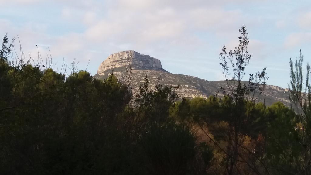 Le Mas Du Pin Vert Aubagne Exterior photo